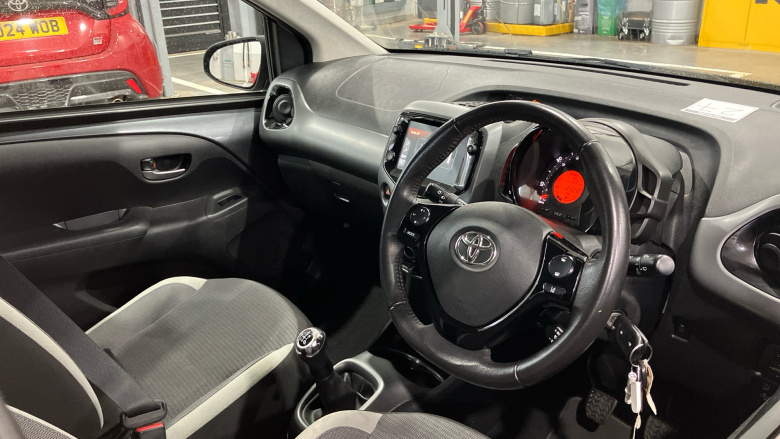 Toyota Aygo 1.0 VVT-i X-Play TSS 5dr Petrol Hatchback